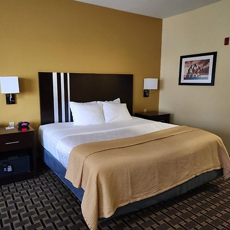 Days Inn & Suites By Wyndham Sam Houston Tollway Jersey Village المظهر الخارجي الصورة
