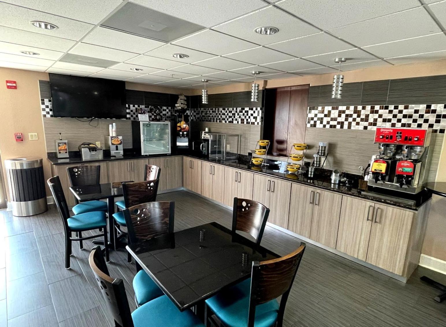 Days Inn & Suites By Wyndham Sam Houston Tollway Jersey Village المظهر الخارجي الصورة