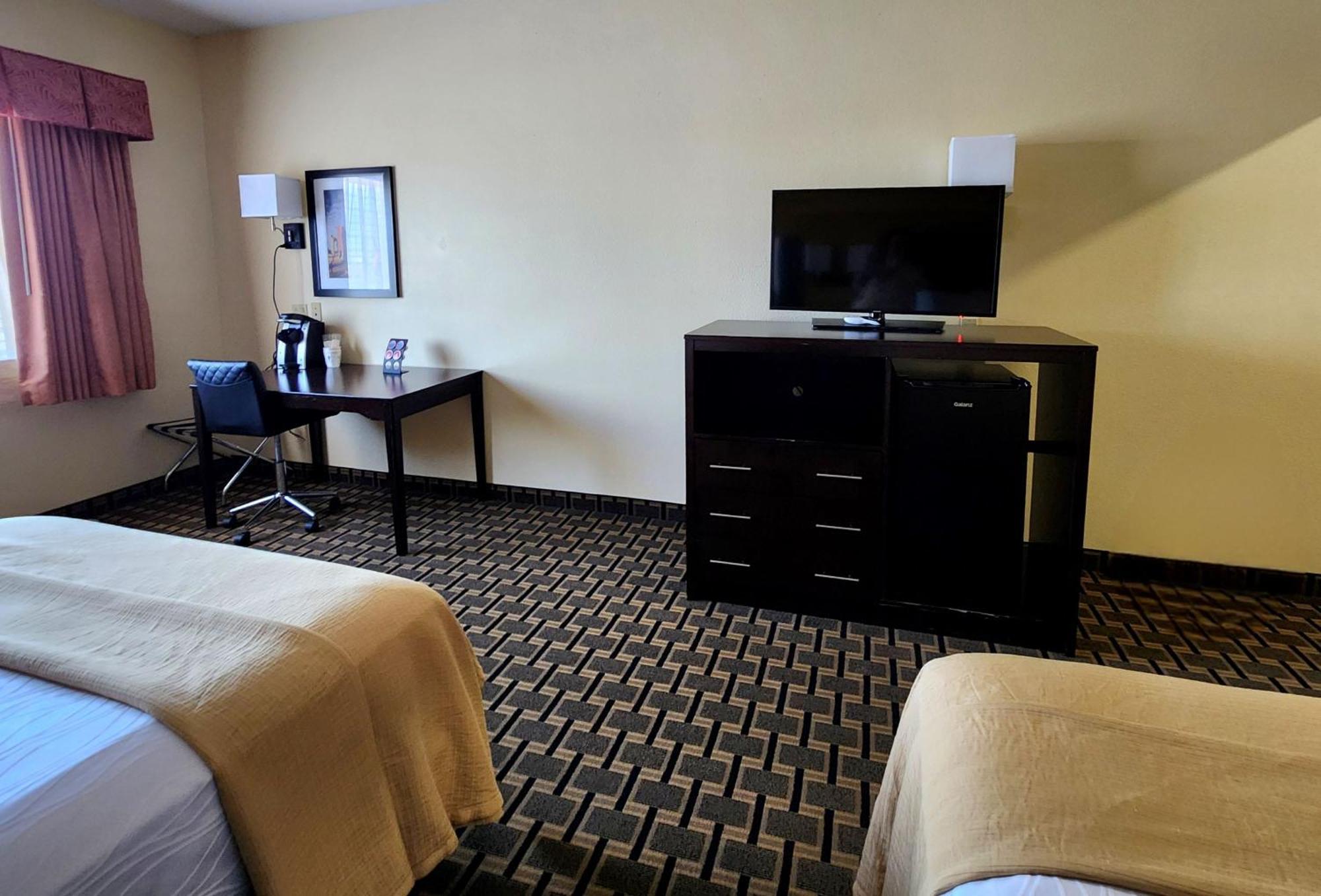 Days Inn & Suites By Wyndham Sam Houston Tollway Jersey Village المظهر الخارجي الصورة