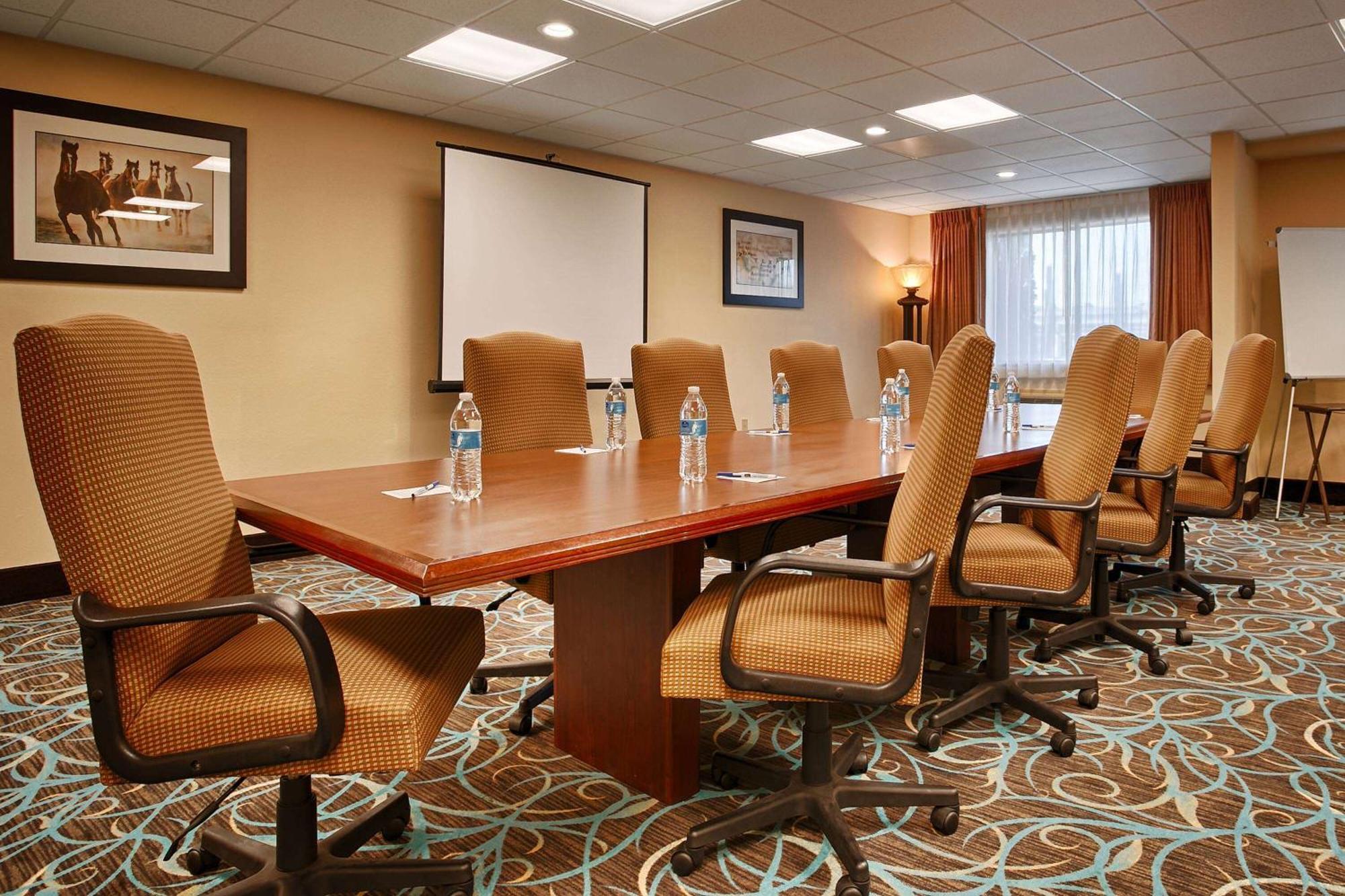Days Inn & Suites By Wyndham Sam Houston Tollway Jersey Village المظهر الخارجي الصورة