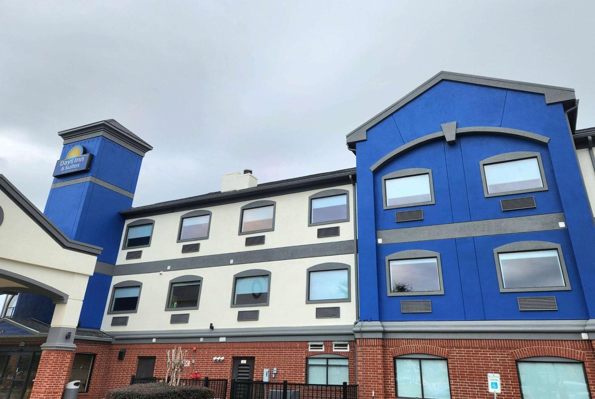 Days Inn & Suites By Wyndham Sam Houston Tollway Jersey Village المظهر الخارجي الصورة