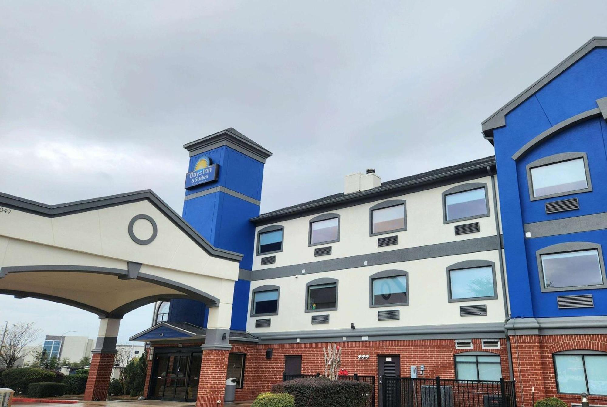 Days Inn & Suites By Wyndham Sam Houston Tollway Jersey Village المظهر الخارجي الصورة